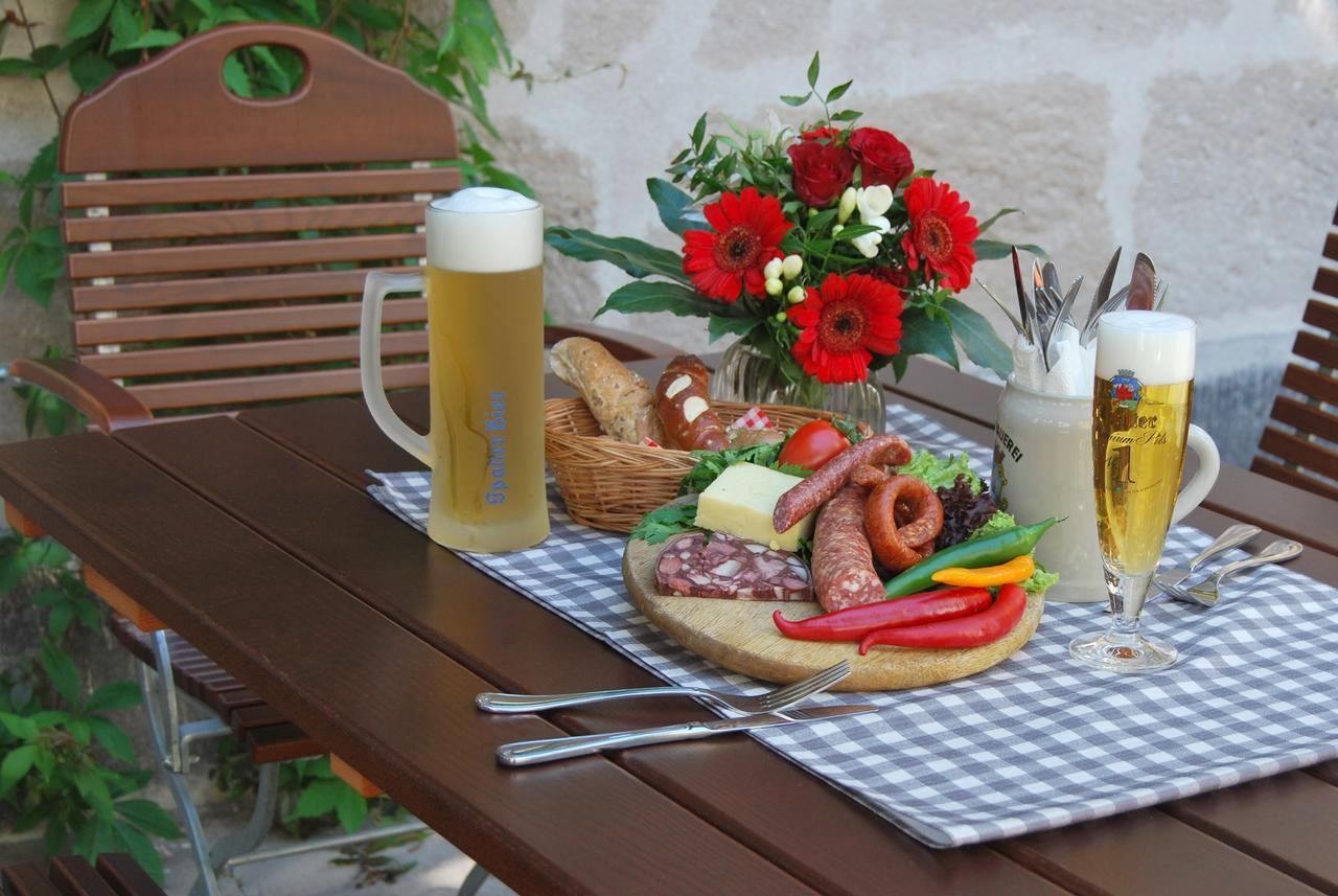 Der Schwan Hotel & Restaurant Schwanstetten Экстерьер фото